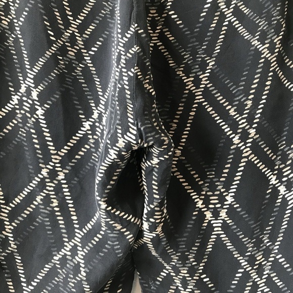 Haute Hippie | Slim Shady Silk Tapered Diamond Plaid Pants Black Size Medium - Picture 11 of 15